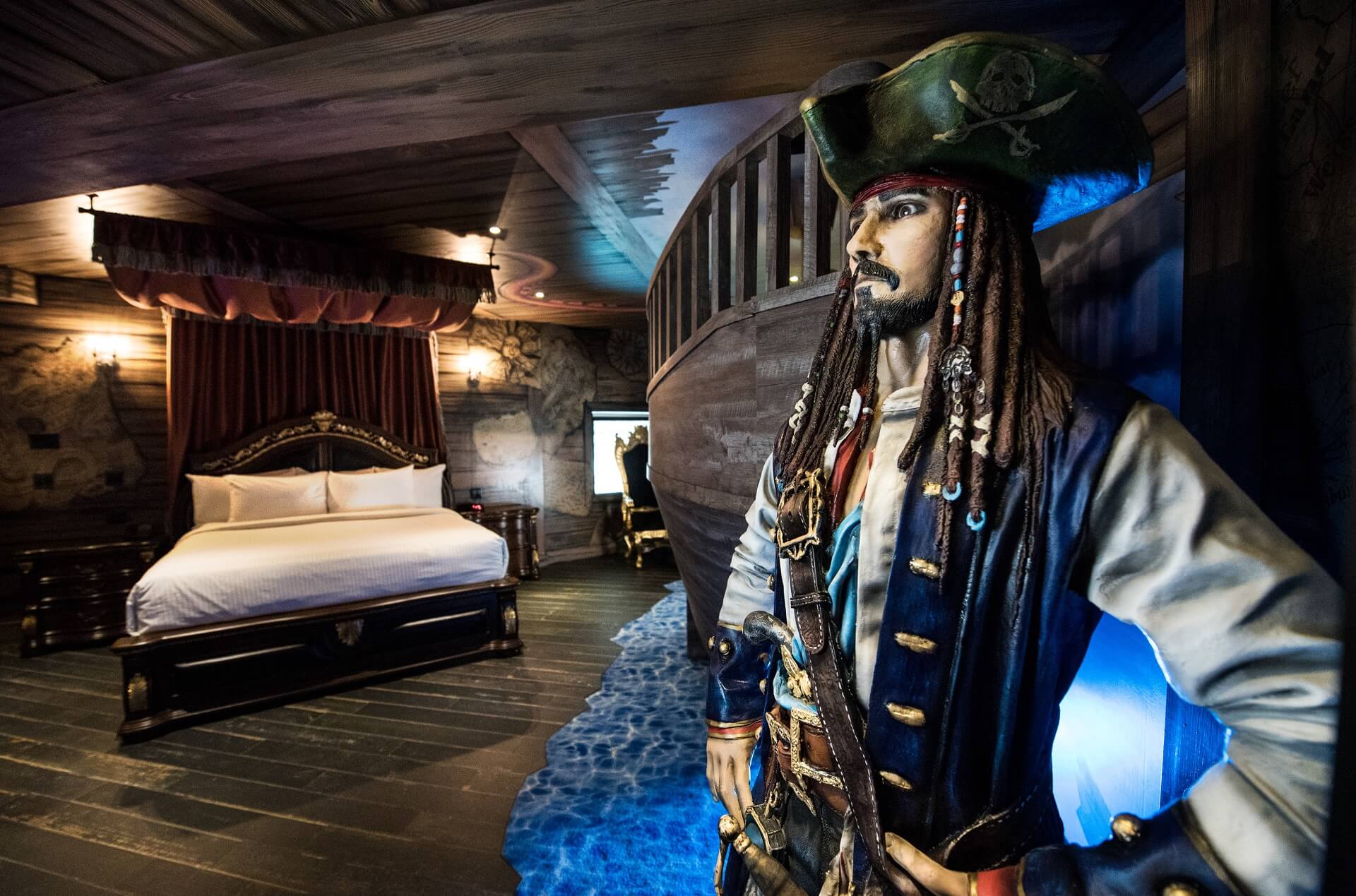 Pirate hot sale themed hotel